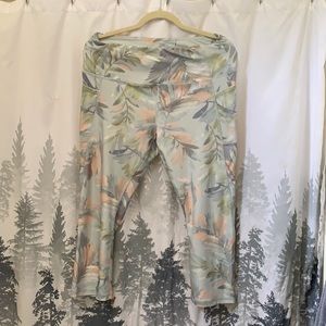 RBX 3/4 Leggings Pastel Jungle Print XL Great Condition